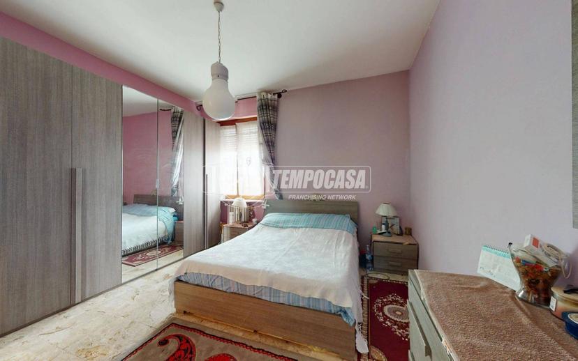 Quadrilocale ottimo stato, quinto piano, Centro, Bra — foto 12 di 18