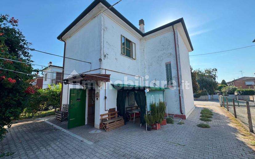 Villa unifamiliare via Coronella 82, Coronella, Poggio Renatico — foto 2 di 14