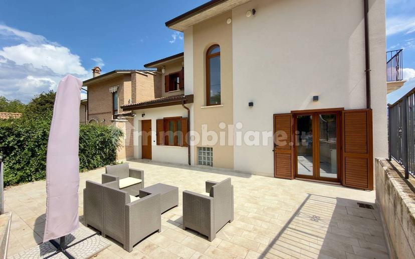 Villa bifamiliare via Paradosso 3 2C, Bellavista - Pianola, L'Aquila — foto 16 di 40