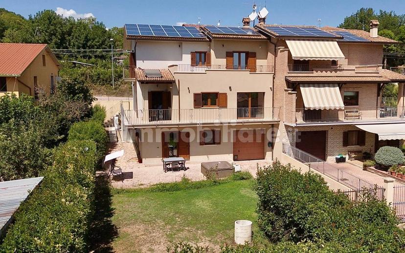 Villa bifamiliare via Paradosso 3 2C, Bellavista - Pianola, L'Aquila — foto 27 di 40