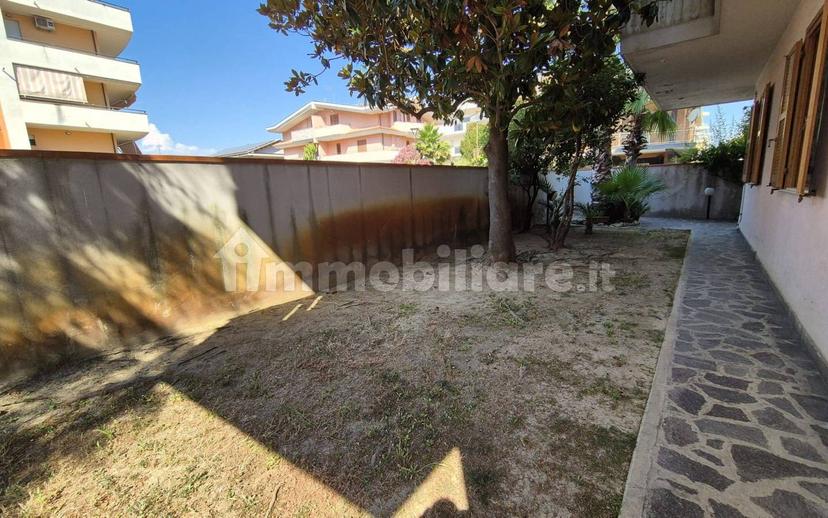 Villa bifamiliare via Giacomo Leopardi 15, Villa Verrocchio, Montesilvano — foto 31 di 127