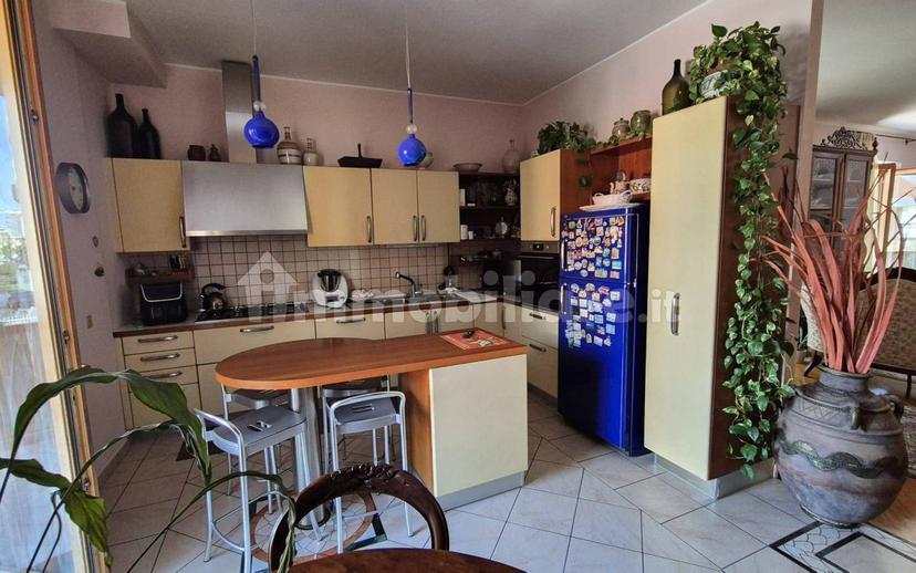 Villa bifamiliare via Giacomo Leopardi 15, Villa Verrocchio, Montesilvano — foto 40 di 127