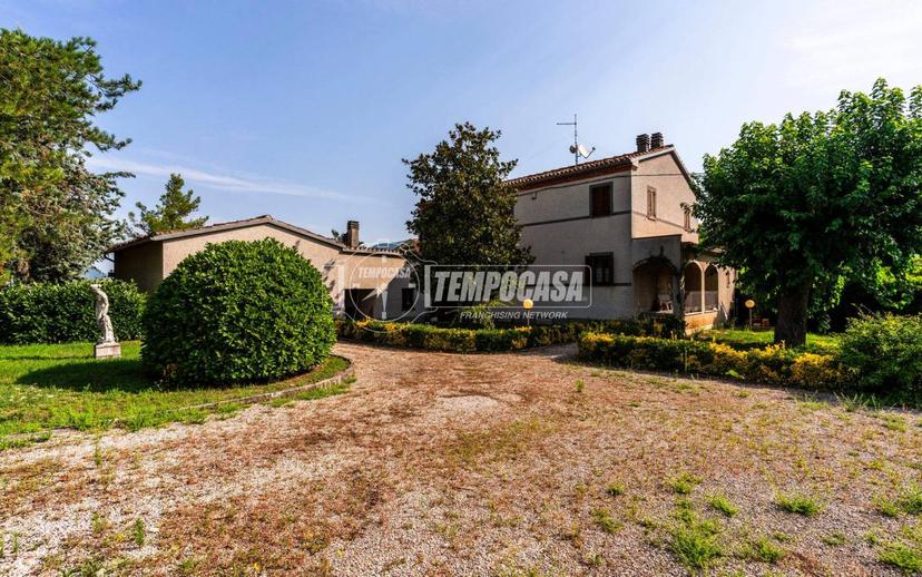 Terratetto unifamiliare via Aristide Merloni, Matelica — foto 28 di 29