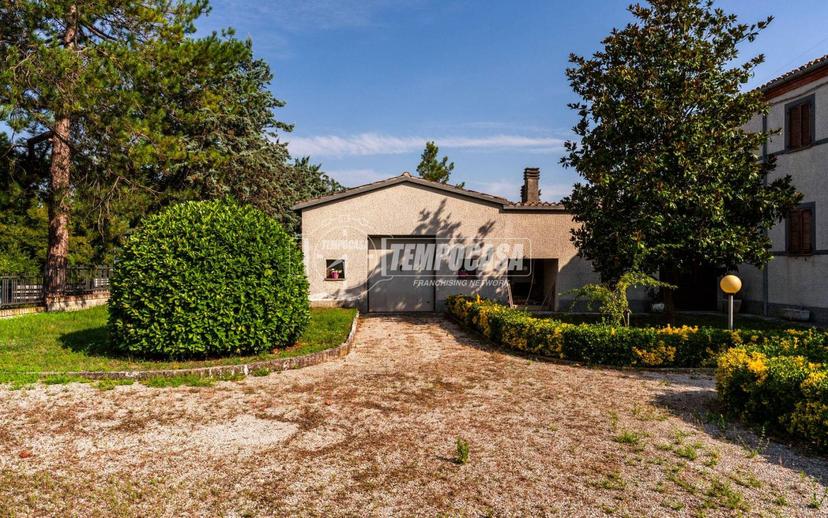 Terratetto unifamiliare via Aristide Merloni, Matelica — foto 25 di 29