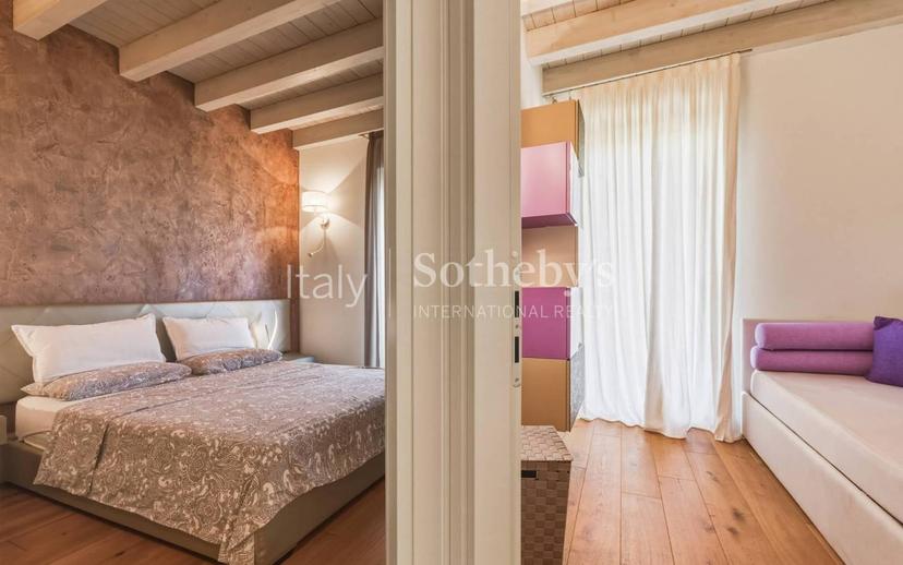 Villa unifamiliare via Pieve Vecchia, Pieve Vecchia, Villaggio Sanghen, Manerba del Garda — foto 7 di 21