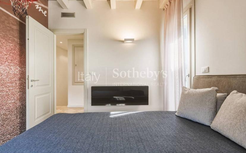 Villa unifamiliare via Pieve Vecchia, Pieve Vecchia, Villaggio Sanghen, Manerba del Garda — foto 4 di 21