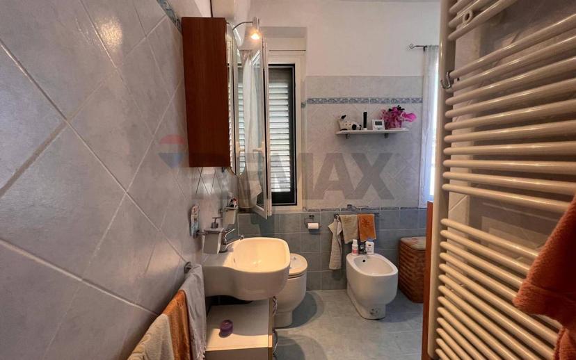 Terratetto unifamiliare 114 m², ottimo stato, Castelnuovo della Misericordia, Gabbro, Rosignano Marittimo — foto 30 di 33