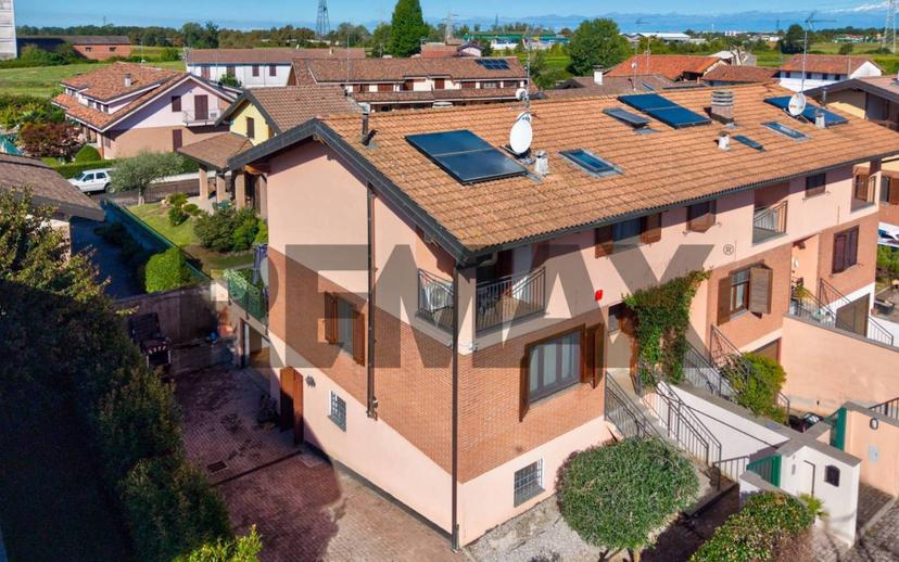 Villa unifamiliare, ottimo stato, 166 m², Olengo, Novara — foto 48 di 48