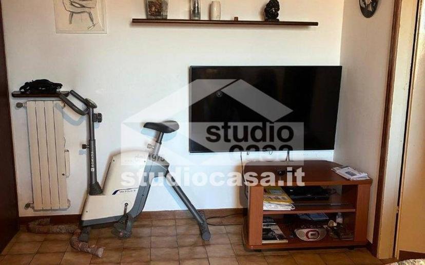Bilocale buono stato, terzo piano, Semicentro, Crema — foto 3 di 8