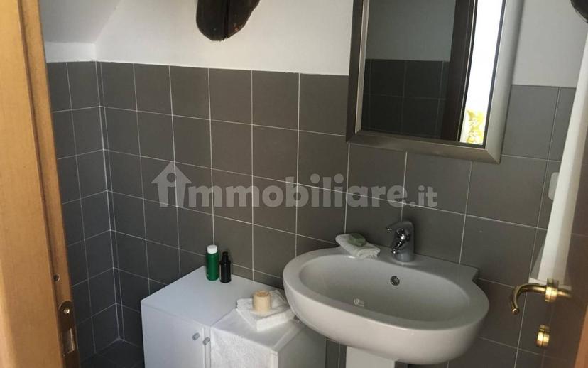 Bilocale via Giuseppe Verdi, Maccagno, Maccagno con Pino e Veddasca — foto 12 di 14