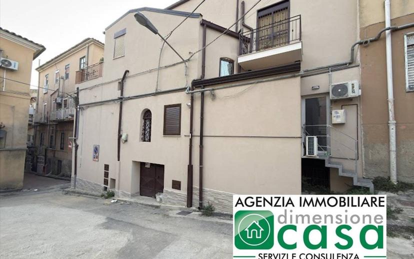 Terratetto unifamiliare via Pignato, 7, Centro, San Cataldo