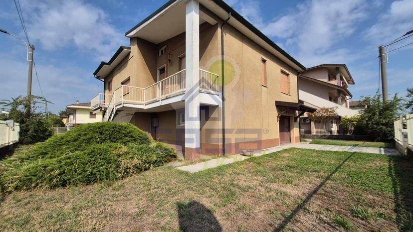 Terratetto unifamiliare via Leonardo Da Vinci 19, Centro, Pizzighettone — foto 18 di 41