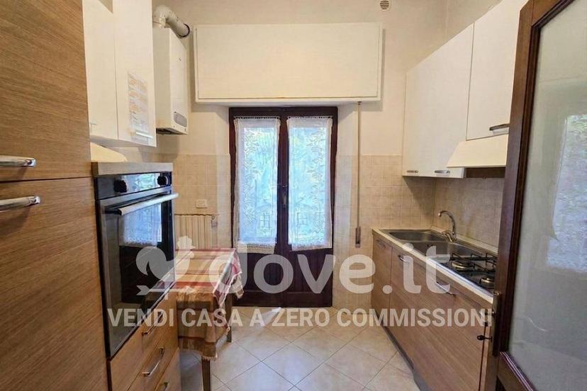 Trilocale viale Miralaghi 22, Centro, Sarteano — foto 6 di 18
