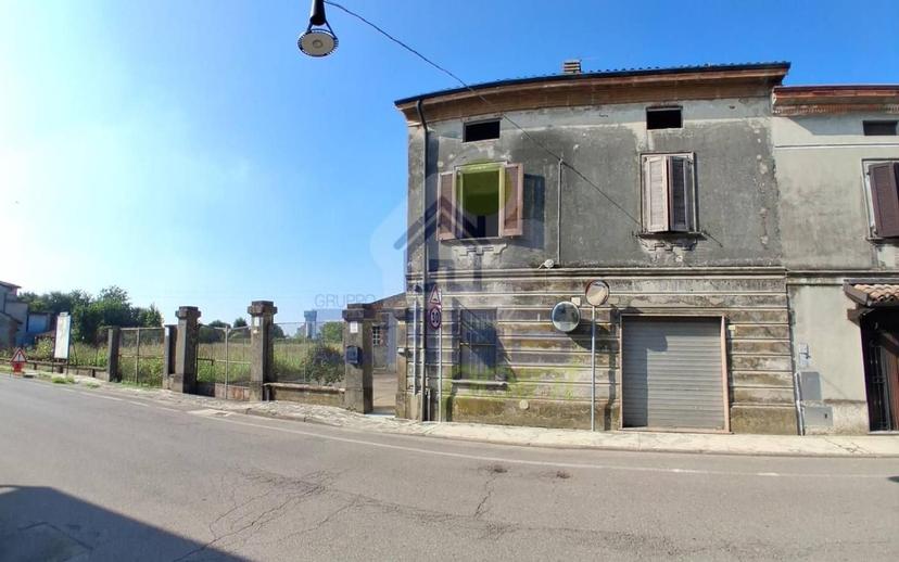 Terratetto unifamiliare via Giuseppe Mazzini, San Salvatore, Sospiro — foto 9 di 46