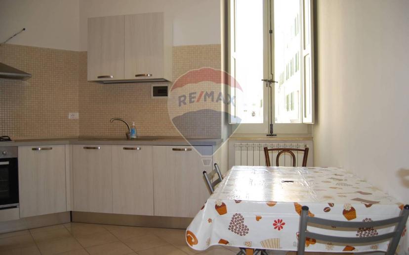 Quadrilocale buono stato, piano terra, Villa Comunale, L'Aquila