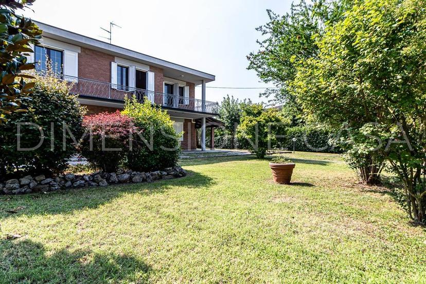 Villa unifamiliare, buono stato, 294 m², Villa Motta, Cavezzo — foto 39 di 43