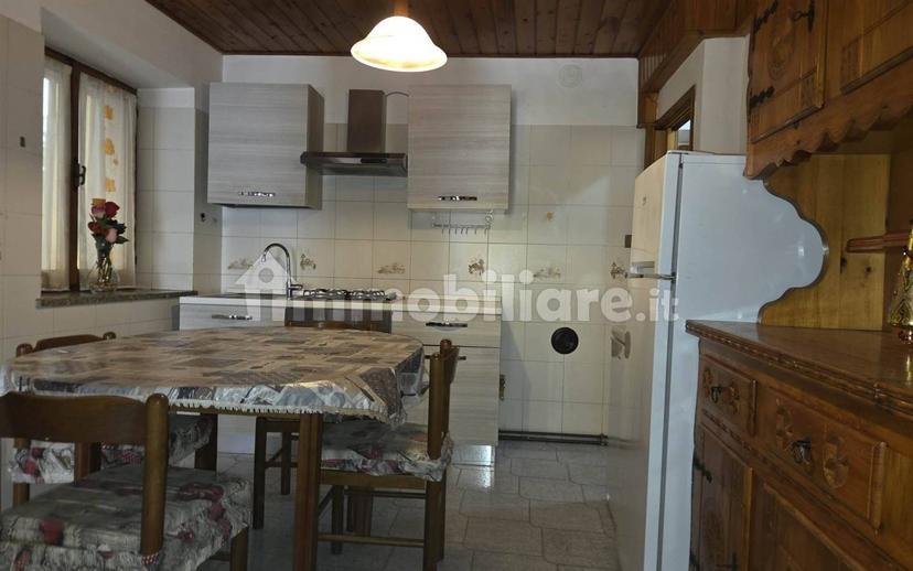 Trilocale via E. Chanoux 81, Centro, Pont-Saint-Martin — foto 14 di 15