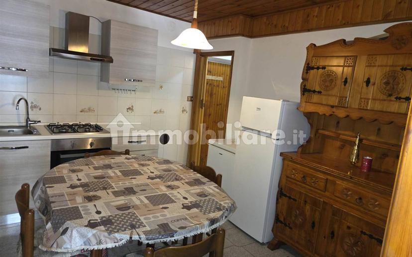 Trilocale via E. Chanoux 81, Centro, Pont-Saint-Martin — foto 11 di 15