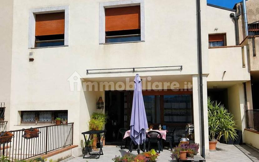 Terratetto unifamiliare 127 m², buono stato, Narni — foto 14 di 26
