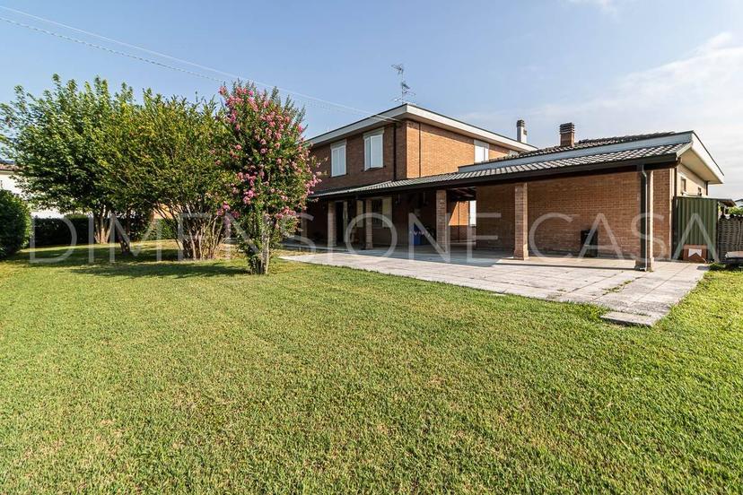 Villa unifamiliare, buono stato, 294 m², Villa Motta, Cavezzo — foto 7 di 43
