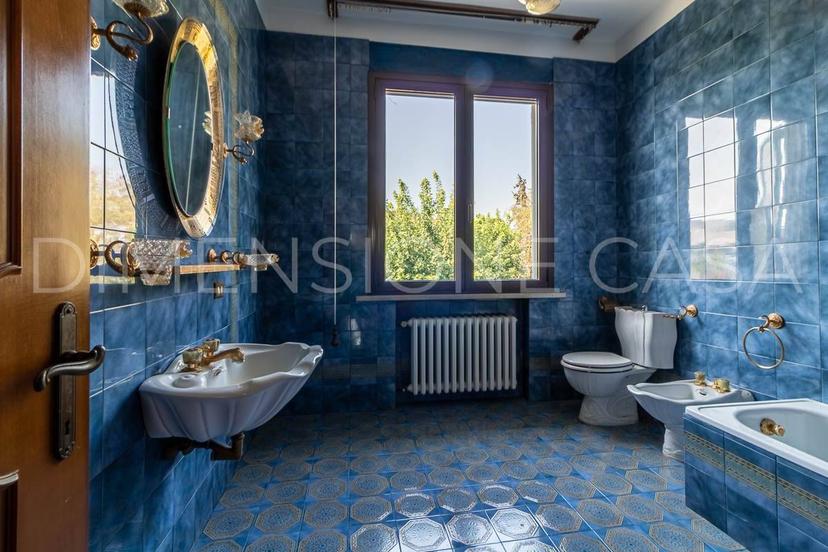 Villa unifamiliare, buono stato, 294 m², Villa Motta, Cavezzo — foto 2 di 43