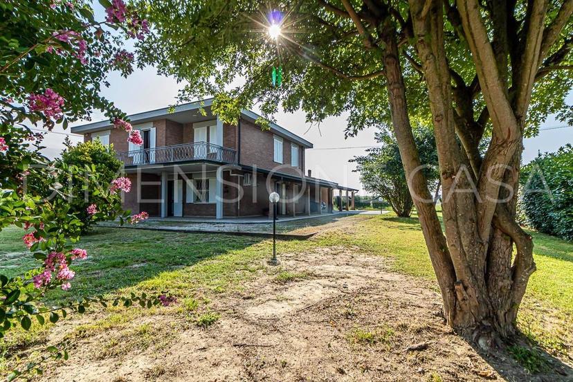 Villa unifamiliare, buono stato, 294 m², Villa Motta, Cavezzo — foto 18 di 43
