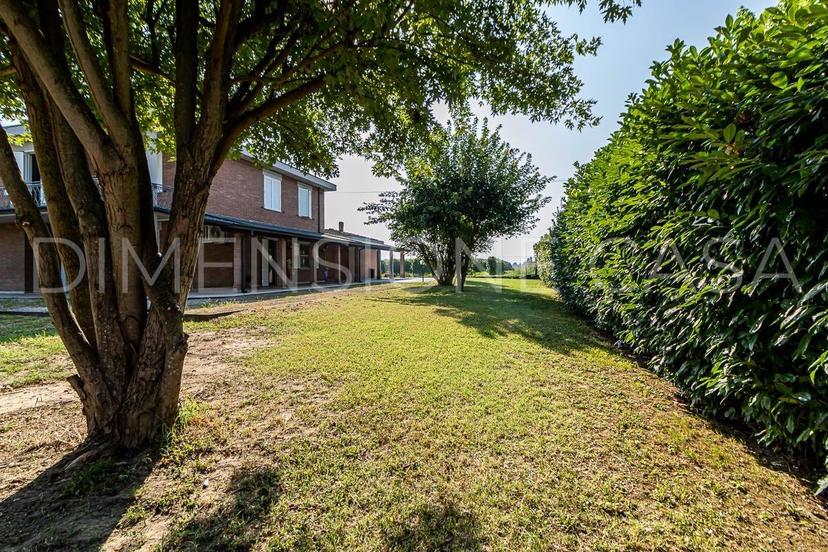 Villa unifamiliare, buono stato, 294 m², Villa Motta, Cavezzo — foto 8 di 43