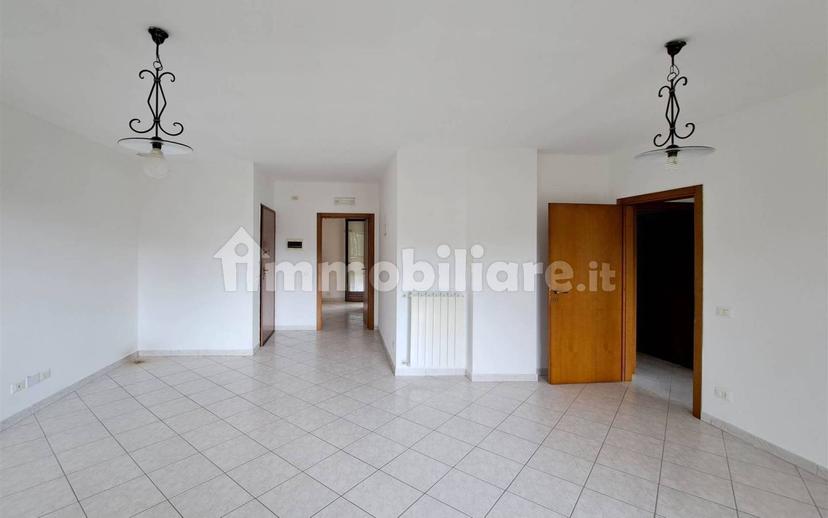 Appartamento buono stato, primo piano, Centro, Montepulciano — foto 3 di 17