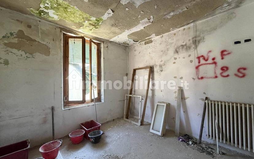 Trilocale da ristrutturare, primo piano, San Cipriano S.Barbara Centinal, Cavriglia — foto 25 di 25