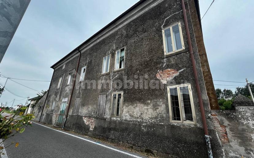 Casale via della Repubblica 4, Villamarzana — foto 12 di 18