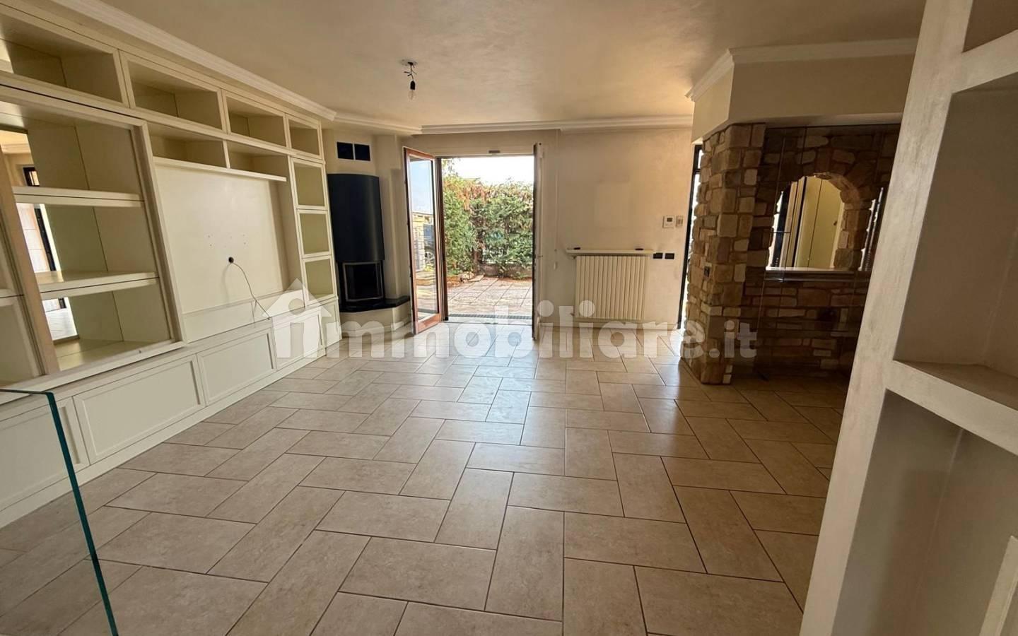 Villa bifamiliare via Novagli Campagna, Novagli Campagna, Montichiari