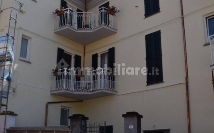 Trilocale piazza San Francesco 31, Centro, Luino — foto 7 di 11