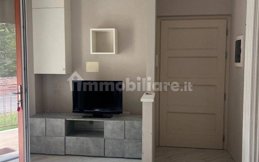 Trilocale buono stato, piano rialzato, Centro, Isola Rizza — foto 7 di 12