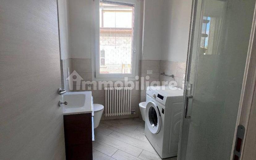 Trilocale buono stato, piano rialzato, Centro, Isola Rizza — foto 3 di 12