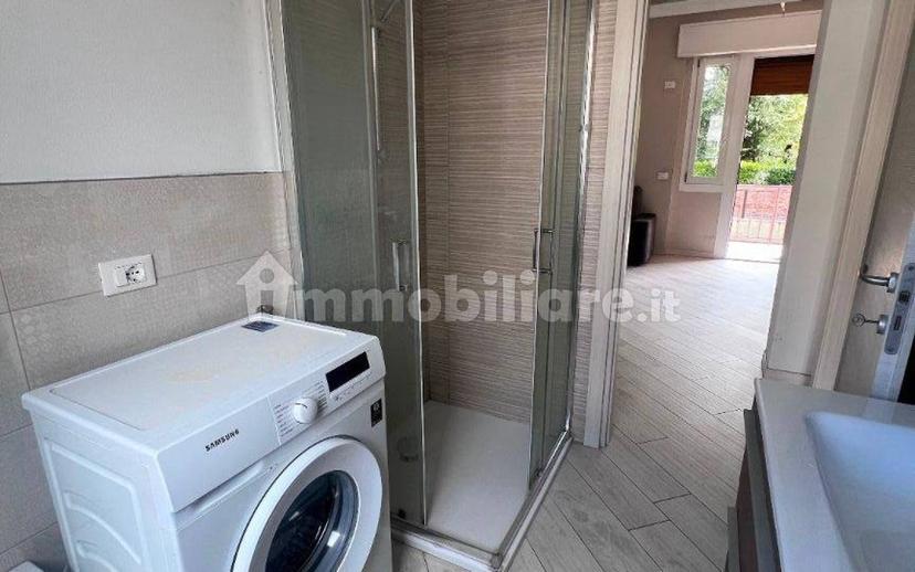 Trilocale buono stato, piano rialzato, Centro, Isola Rizza — foto 11 di 12
