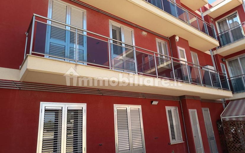 Quadrilocale via Lipari 3, Centro, Pachino — foto 18 di 35