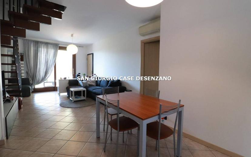 Trilocale via Grezze, Entroterra, Desenzano del Garda — foto 2 di 25