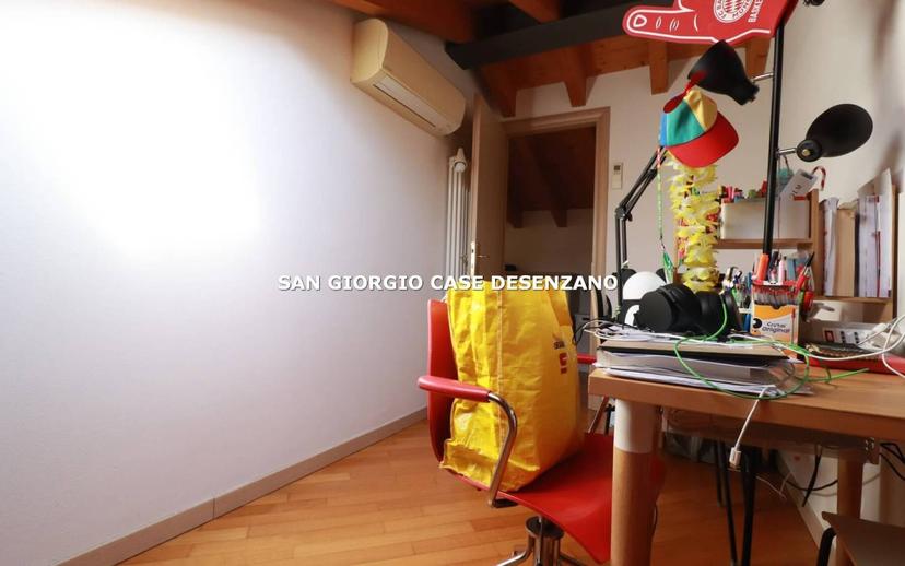 Trilocale via Grezze, Entroterra, Desenzano del Garda — foto 18 di 25