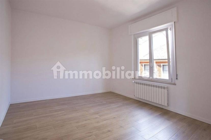 Trilocale ottimo stato, secondo piano, Centro, Cremona