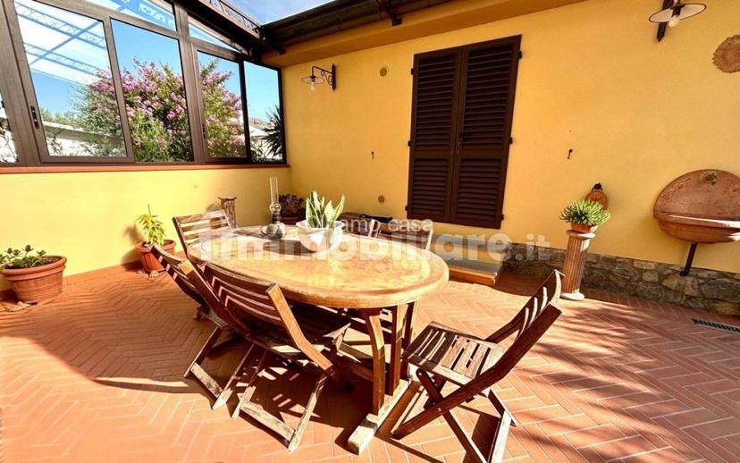 Terratetto unifamiliare via Gaetano Pieraccini, Villa Fiorita, Prato — foto 3 di 32