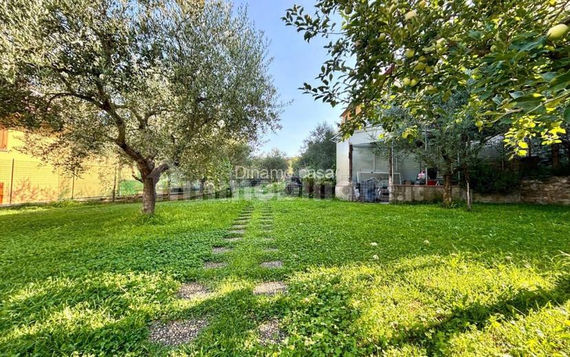 Terratetto unifamiliare via Gaetano Pieraccini, Villa Fiorita, Prato — foto 2 di 32