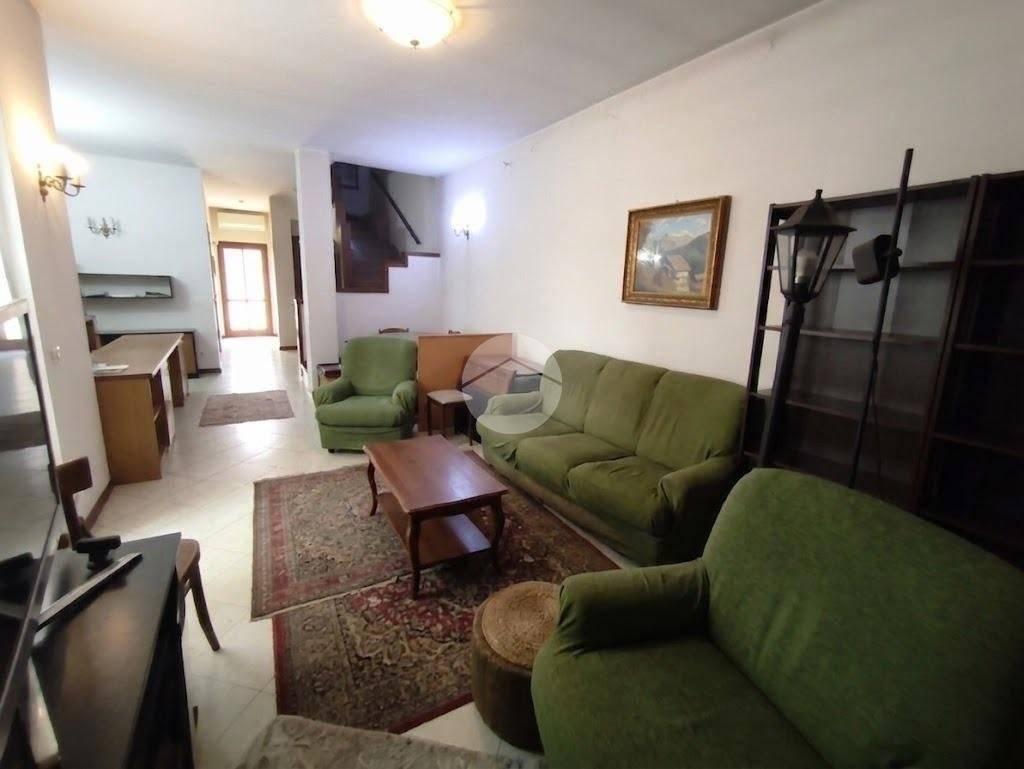 Villa a schiera via Alcide de Gasperi 3, Centro, Sant'Angelo Lodigiano