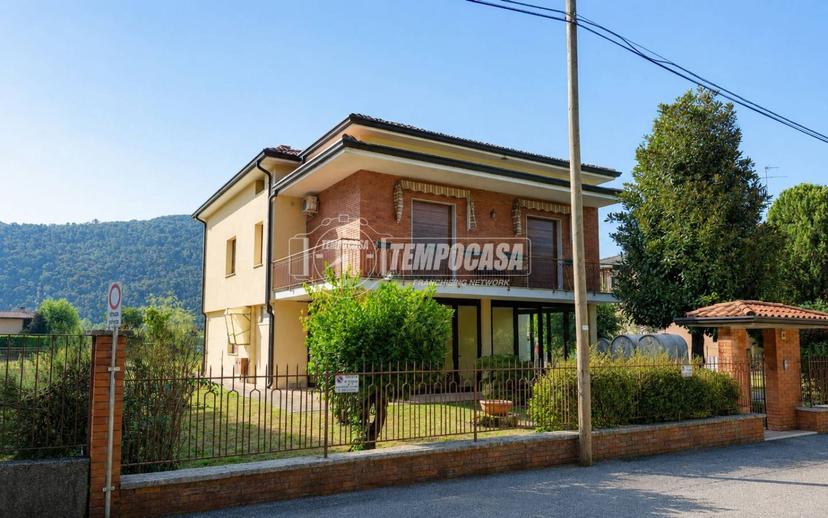Villa bifamiliare, da ristrutturare, 210 m², Centro, Botticino — foto 20 di 51