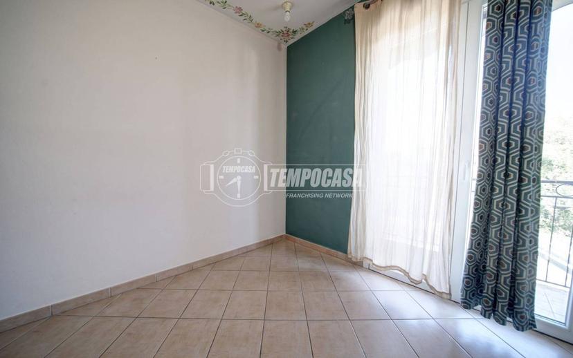 Appartamento via Paoloni, Centro, Castelletto Sopra Ticino — foto 28 di 31