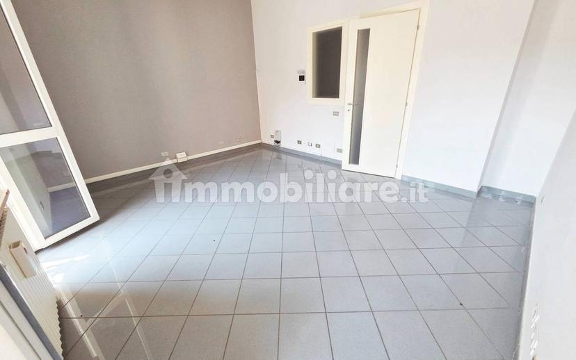 Trilocale via Oddino Barotti, Centro, Fossano — foto 20 di 37