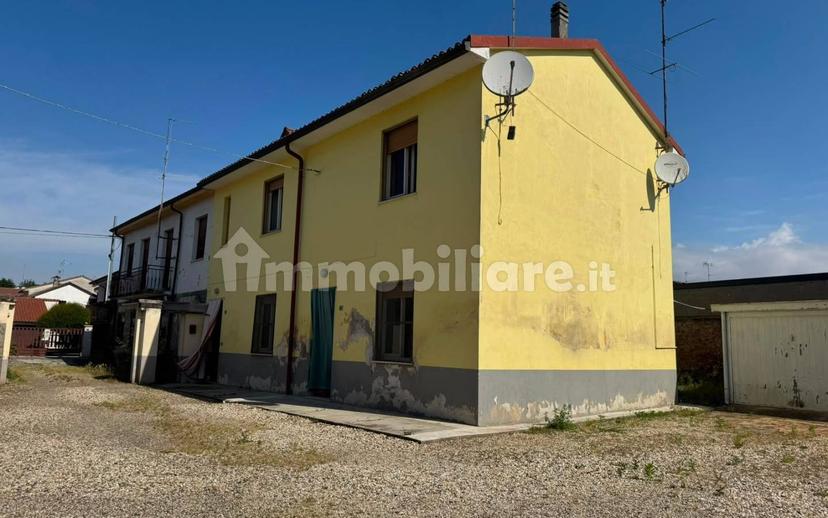 Terratetto plurifamiliare via Giuseppe Garibaldi 4, Centro, Lomello — foto 19 di 32