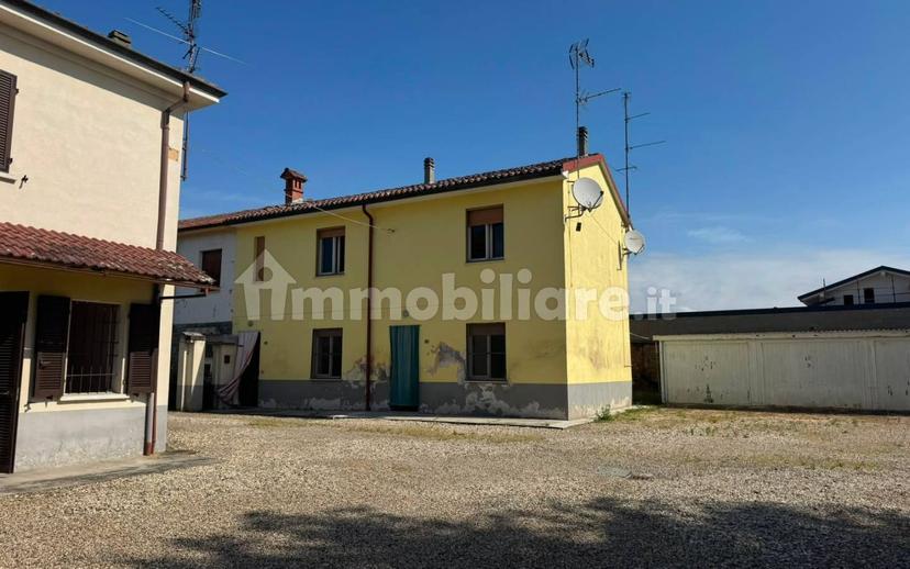 Terratetto plurifamiliare via Giuseppe Garibaldi 4, Centro, Lomello — foto 28 di 32
