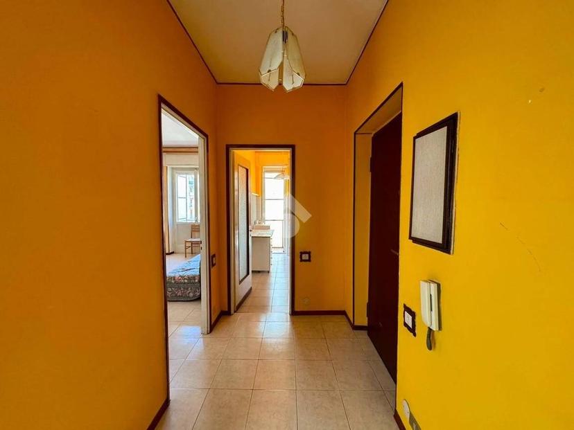 Bilocale via luigi orelli 4, San Martino, Novara