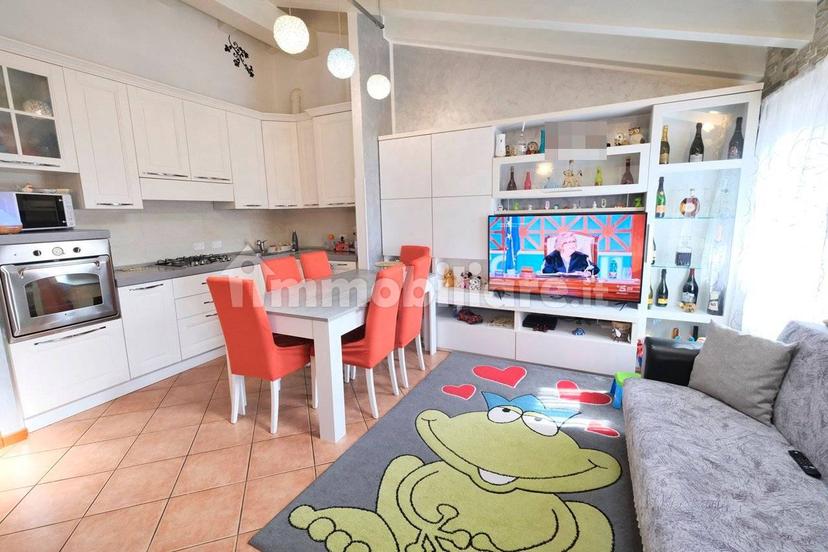Trilocale vicolo della Fratellanza, Zona Artigianale Foroni, Valeggio sul Mincio — foto 14 di 16