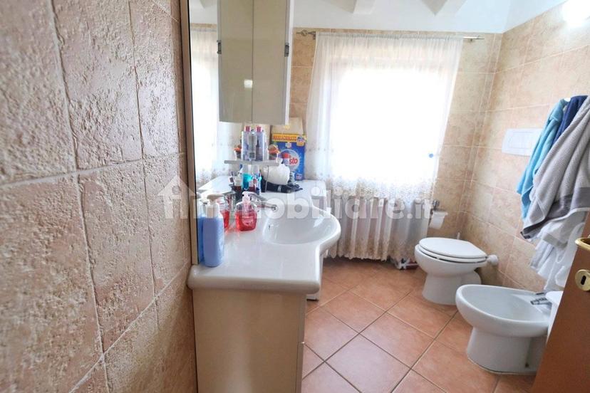 Trilocale vicolo della Fratellanza, Zona Artigianale Foroni, Valeggio sul Mincio — foto 9 di 16
